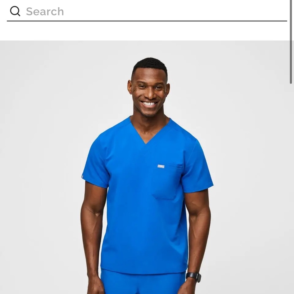 Figs Men’s Leon 3 pocket scrub top
